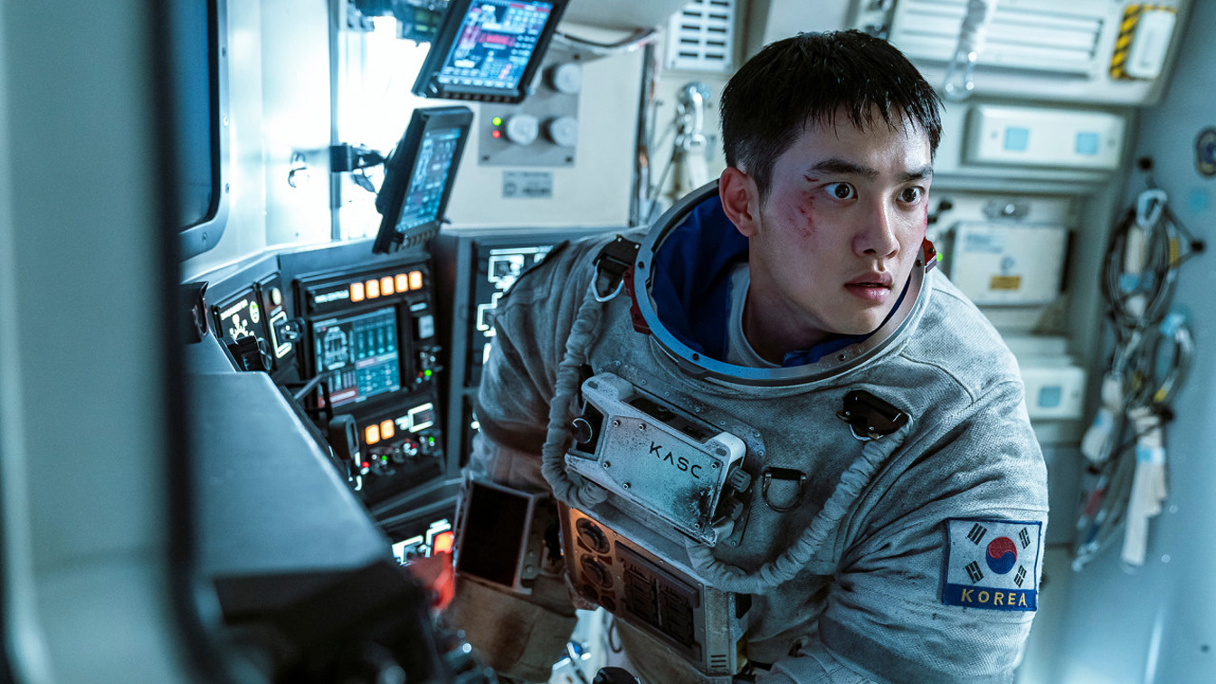 더 문 | 영화 | CJ ENM